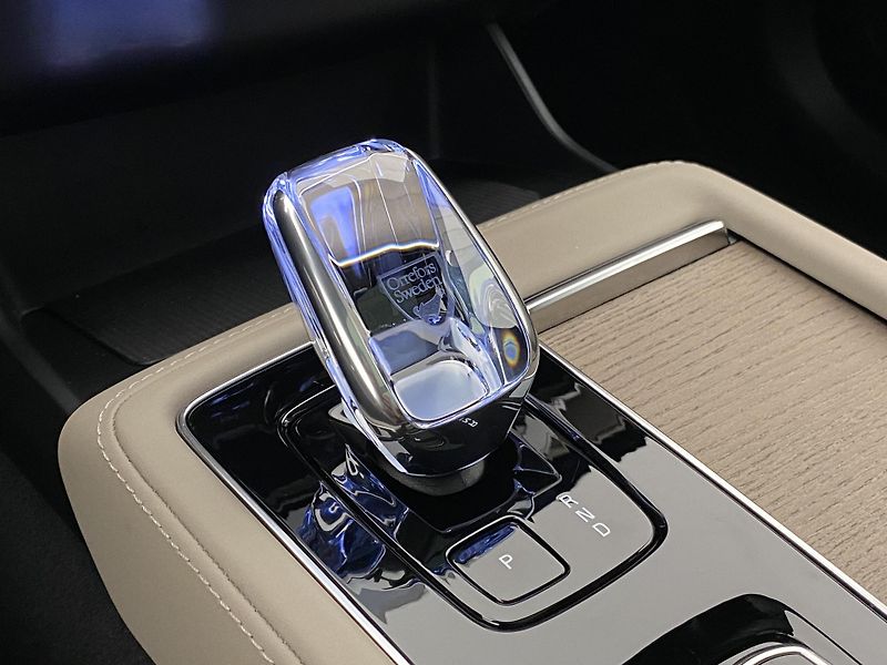 Volvo XC90 T8 AWD RECHARGE BRIGHT ULTRA 7 - fotka 26 z 73