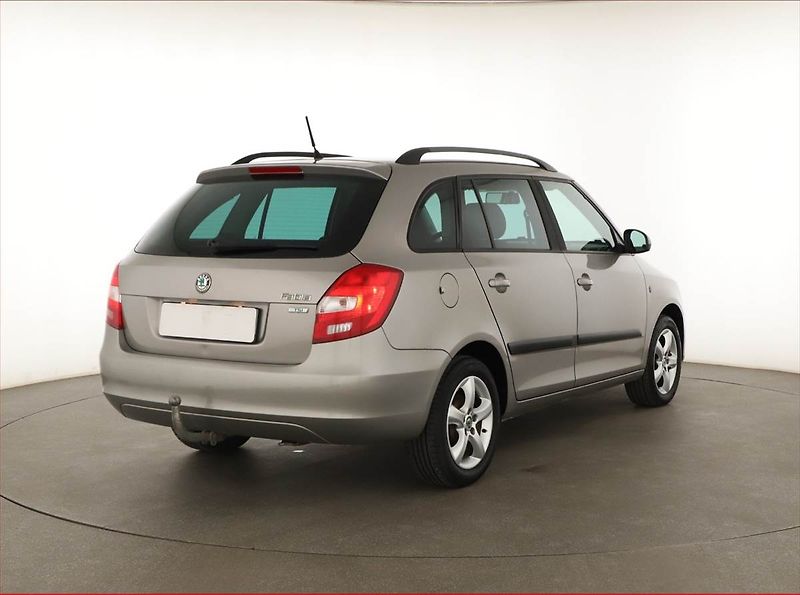 Škoda Fabia (2014) 1.2 TSI, ČR,1.maj, Tempomat - fotka 5 z 15