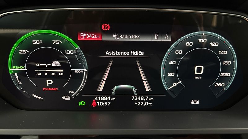 Audi e-tron 55 AUT Quattro - fotka 10 z 26