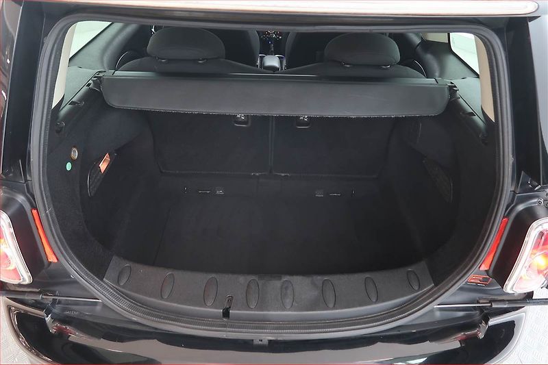 Mini Clubman (2013) Cooper SD, Automat, Navi - fotka 14 z 20