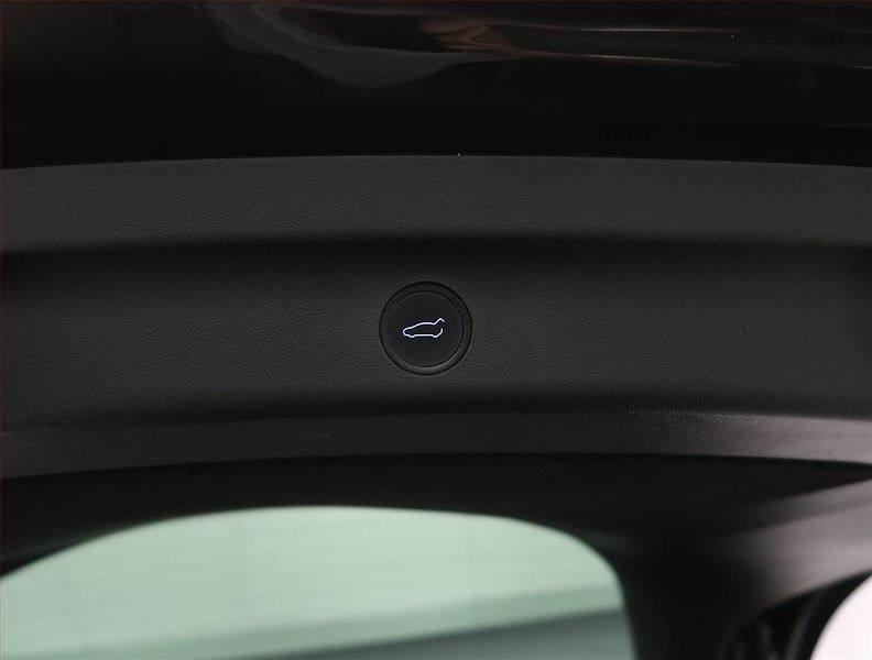 Tesla Model Y (2022) Long Range AWD 79kWh, SoH 88% - fotka 30 z 33