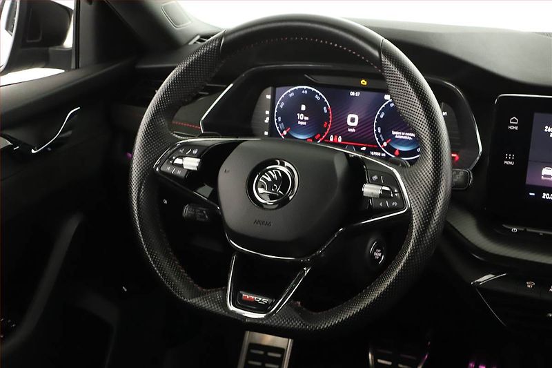 Škoda Octavia (2022) RS 2.0 TSI - fotka 10 z 19