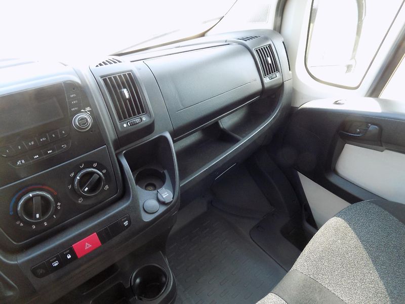 Fiat Ducato (2015) 2 3 96KW 7 MIST 3STR SKLÁPĚČ  - fotka 24 z 53