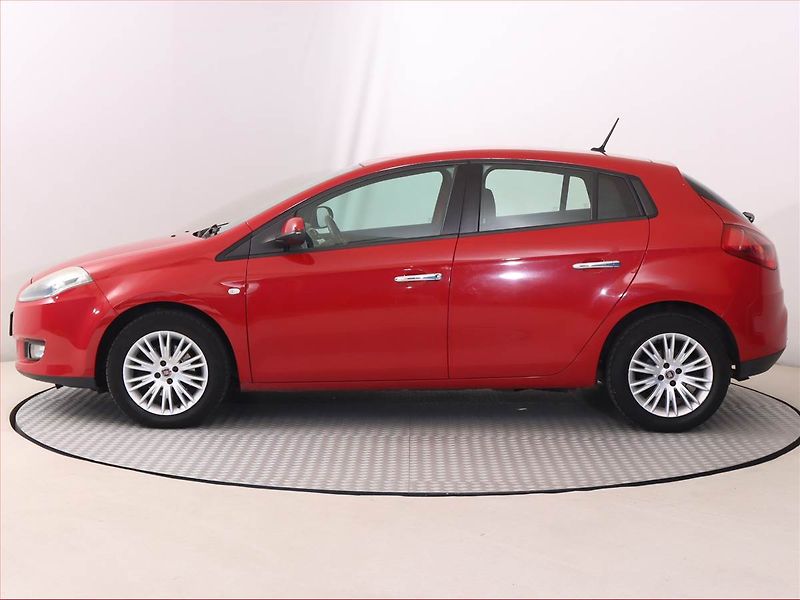 Fiat Bravo (2011) 1.6 MultiJet, nová STK - fotka 3 z 15
