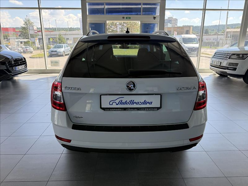 Škoda Octavia 2,0   TDI 110kW,DSG,SOLEIL,1.M - fotka 5 z 28