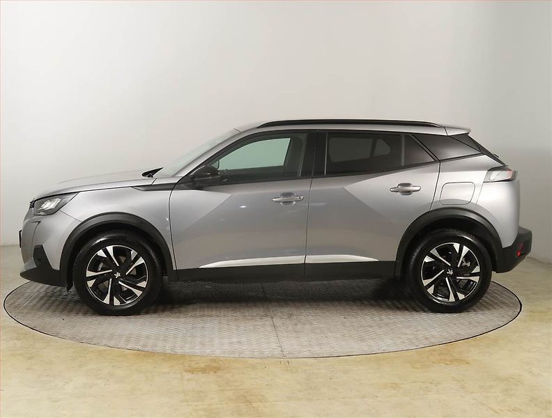 Peugeot 2008 (2023) 1.2 PureTech - fotka 3 z 25
