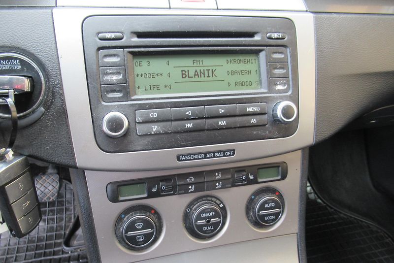 Volkswagen Passat 1.9 TDi AUT. KLIMA  - fotka 13 z 19