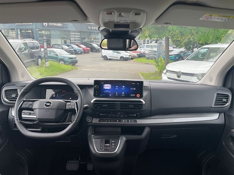 Opel Zafira (2026) 2.2 CDTi 180k Elegance AT8 - fotka 2 z 17