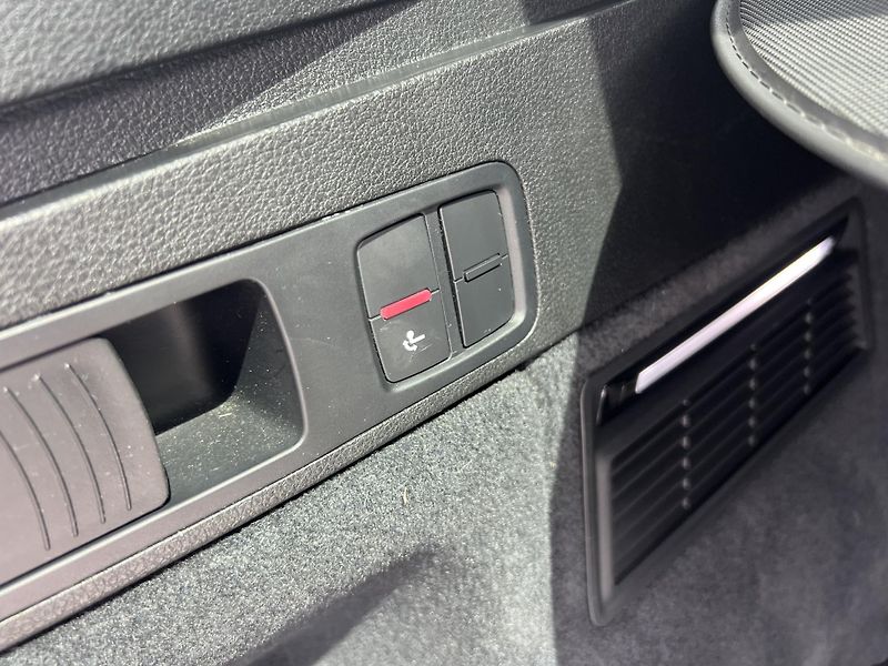 Audi Q5 (2019) 2.0 TDI 4x4 quattro - fotka 16 z 35