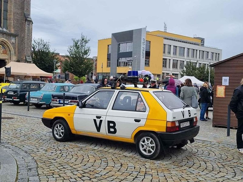 Podzimní sraz veteránů v Kralupech nad Vltavou.
