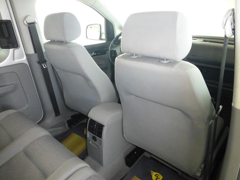 Volkswagen Caddy (2007) 1,4I**KLIMATIZACE**5 MÍST - fotka 19 z 22