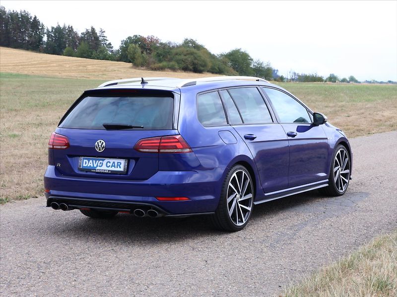 Volkswagen Golf R 2,0 TSI 228kW 4M DSG Virtual - fotka 7 z 37