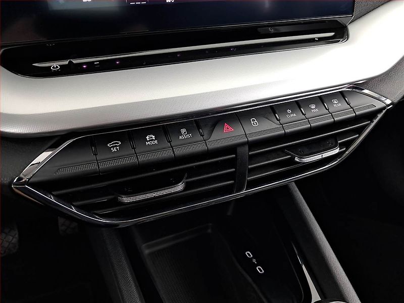 Škoda Octavia (2020) Style 1.5 TSI, ČR,1.maj - fotka 16 z 19