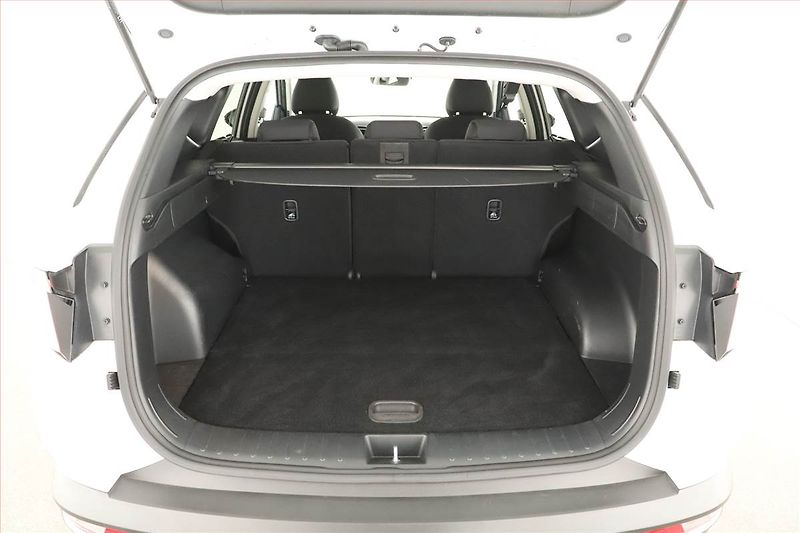 Hyundai Tucson (2023) Smart 1.6 T-GDI 48V MHEV - fotka 15 z 16