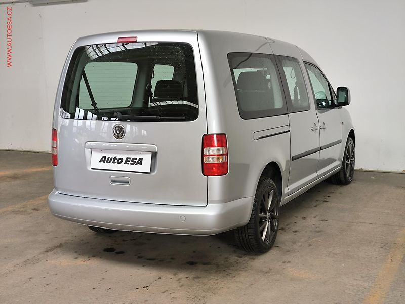 Volkswagen Caddy (2011) 1.6TDi MAXi 7míst, STK2/28 - fotka 6 z 17