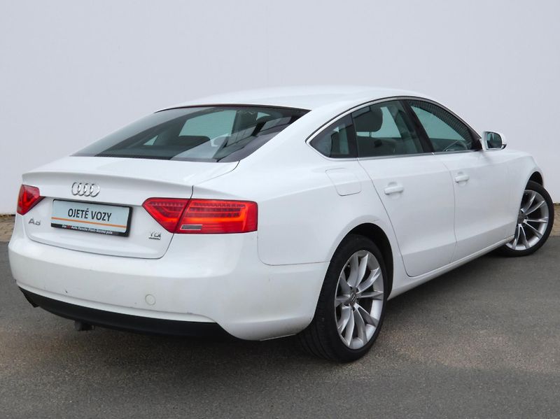 Audi A5 2.0 TDI 130 kW quattro - fotka 2 z 30