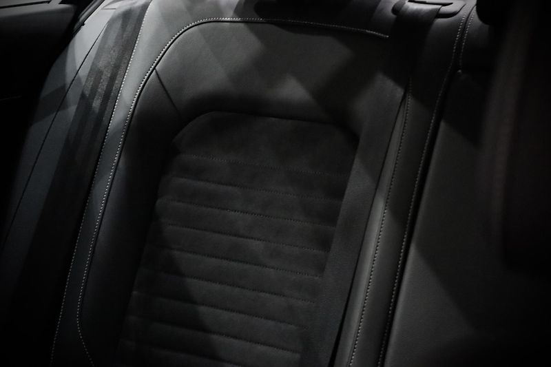 Volkswagen Passat B8 Facelift 1.5 TSI 110 kW DSG - fotka 17 z 36