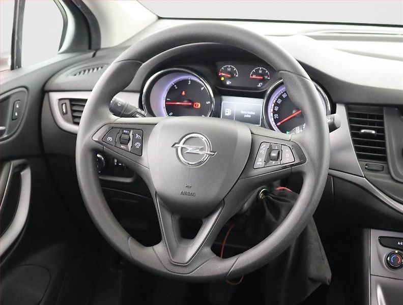 Opel Astra (2016) 1.6 CDTI, ČR,1.maj, Serv.kniha - fotka 14 z 18