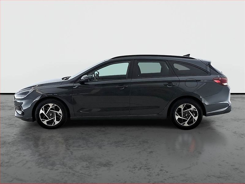 Hyundai i30 (2025) Family Smart 1.0 T-GDI - fotka 3 z 19