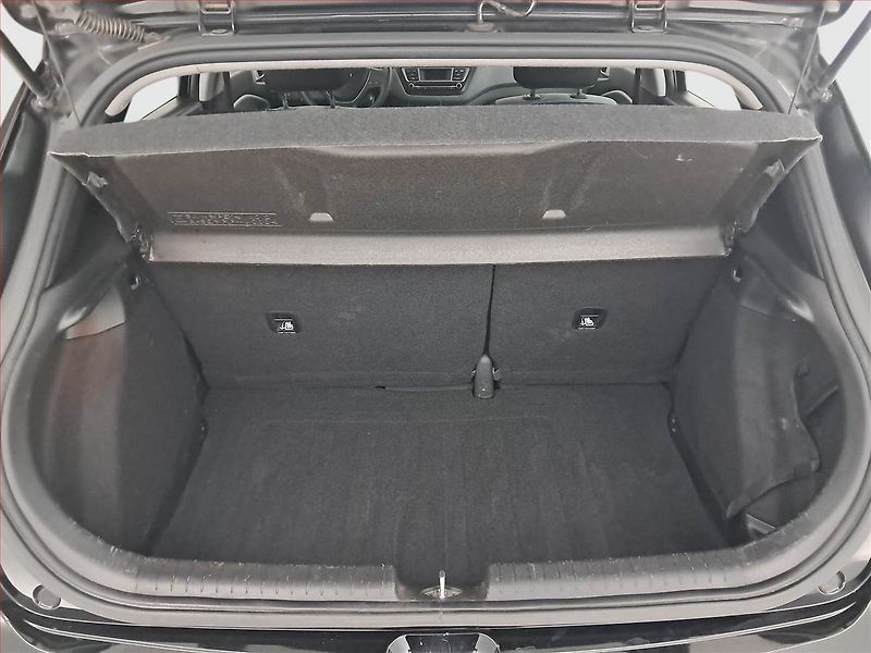 Hyundai i20 (2016) 1.2, ČR,1.maj - fotka 14 z 15