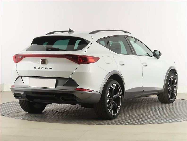 Cupra Formentor (2022) 1.5 TSI - fotka 5 z 28