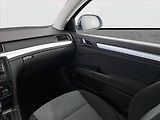 Škoda Superb (2009) 2.0 TDI, Navi, Tempomat - náhled 8