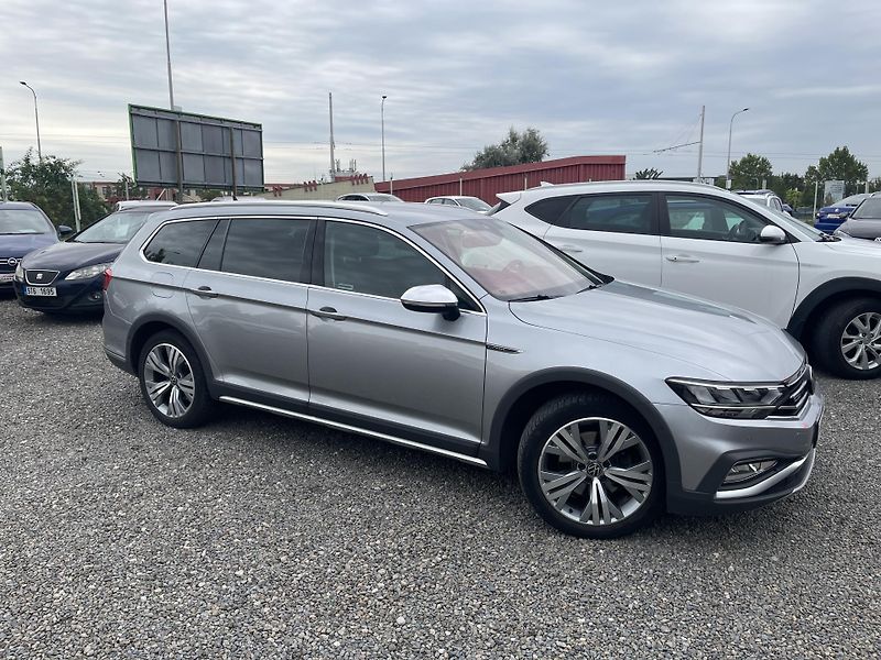 Volkswagen Passat Variant 2.0TDi Alltrack DSG 4x4 DPH ČR - fotka 7 z 42