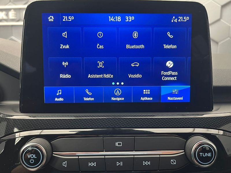 Ford Kuga 2,0 EB ST-Line 140kW AWD - fotka 14 z 55