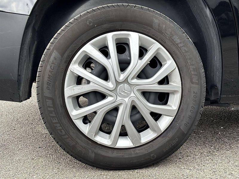 Citroën Berlingo (2022) 1.5 HDI LIVE PACK - fotka 26 z 29
