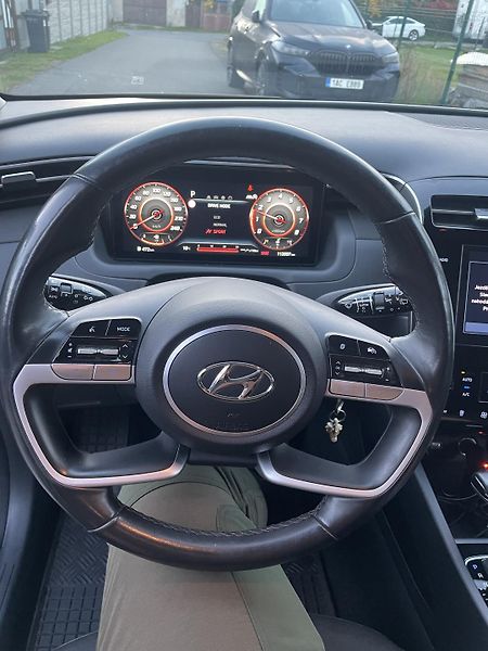 Hyundai Tucson (2023) 1,6 T-GDI 4x4 132 kW MHEV - fotka 14 z 28