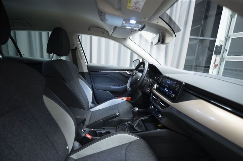 Škoda Scala 1,0 TSI STYLE 1. MAJITEL ČR - fotka 8 z 36