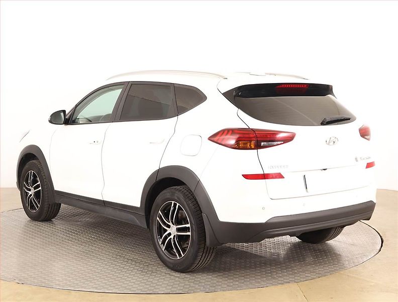 Hyundai Tucson (2019) Smart 1.6 GDI, Serv.kniha - fotka 4 z 16