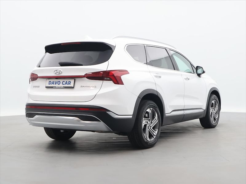 Hyundai Santa Fe 2,2 CRDi 142kW Style DCT CZ DP - fotka 7 z 41