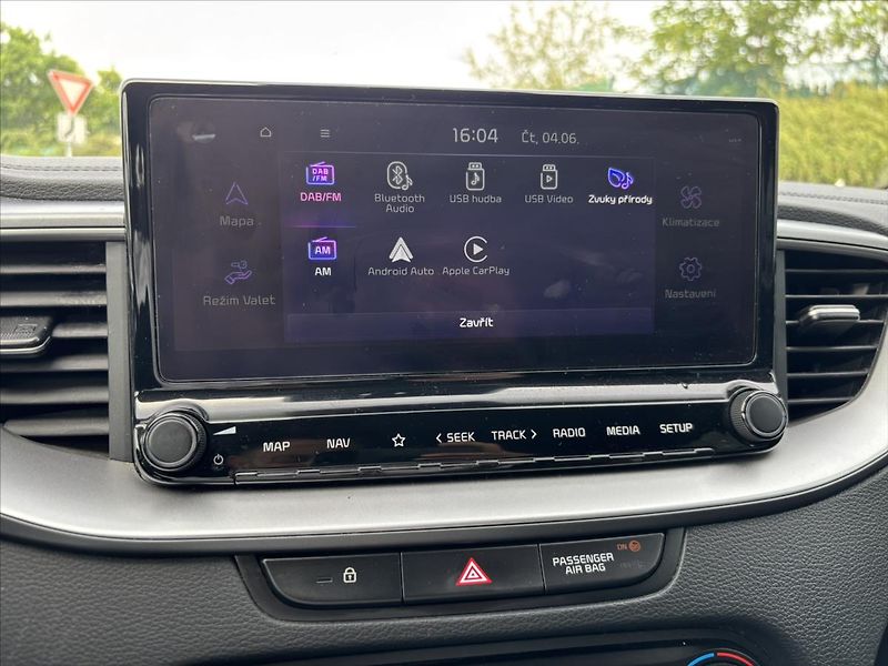 Kia Ceed 1,5 TGDi AT TOP ZÁRUKA ADAPTIV - fotka 22 z 45