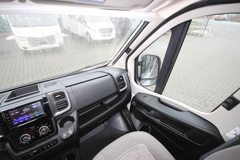 Malibu (2026) Van 640 LE R výprodej  - fotka 17 z 48