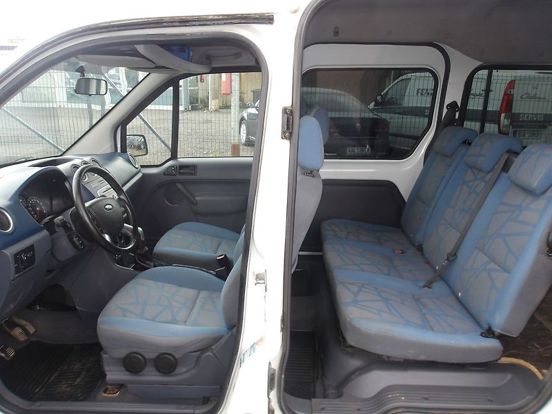 Ford Tourneo Connect 1,8TDCi L1H2 ČR NAJ.179000km ! - fotka 15 z 33