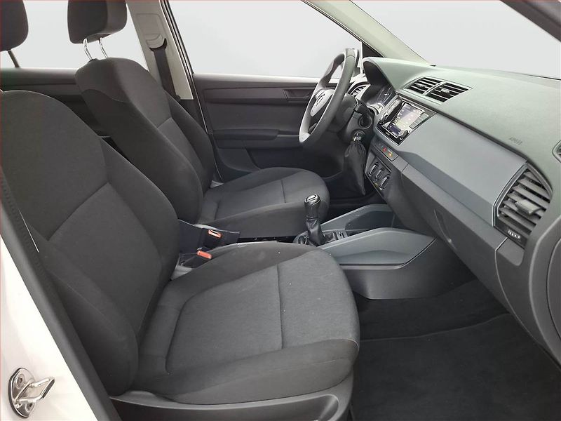 Škoda Fabia (2022) 1.0 TSI, ČR,1.maj - fotka 9 z 14