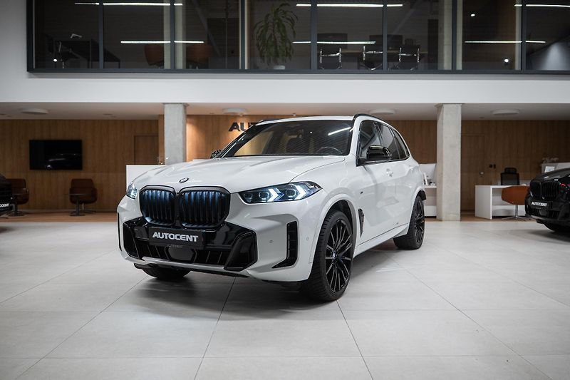 BMW X5 (2025) M40xD 250KW NEZÁVISLÉ TAŽNÉ  - fotka 2 z 59