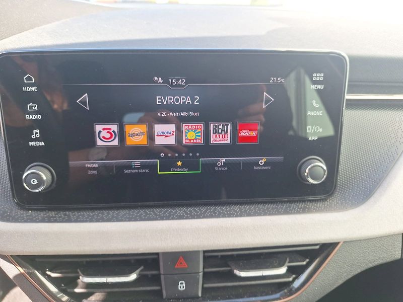 Škoda Kamiq (2025) 1.0 TSI / 85 kW / 7DSG / Top S - fotka 26 z 32