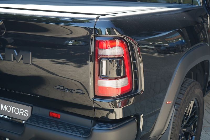 RAM 1500 TRX, Equipment Level 2, Harman - fotka 12 z 62