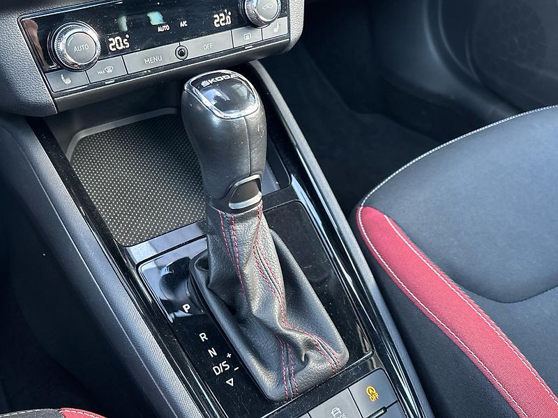 Škoda Kamiq Monte Carlo - fotka 20 z 30