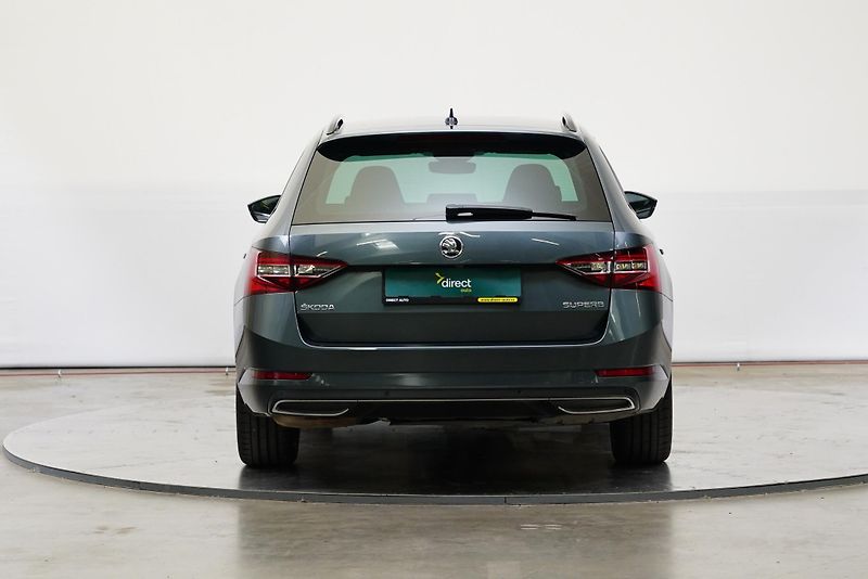 Škoda Superb - fotka 6 z 29