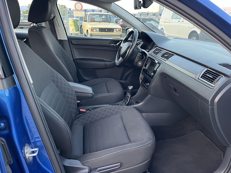 Škoda Rapid (2016) 1.6 TDi-85kW - fotka 10 z 15