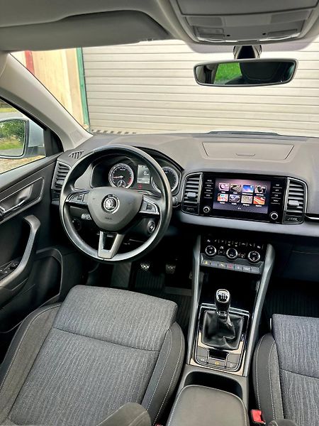 Škoda Karoq (2019) 1.6 TDI 2019 VELKY SERVIS - fotka 17 z 37