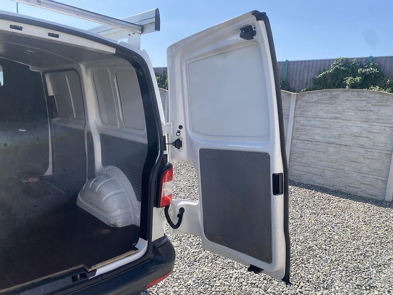 Volkswagen Transporter 2.0TDi 105PS 0%KOROZE DPH AC!! - fotka 106 z 165