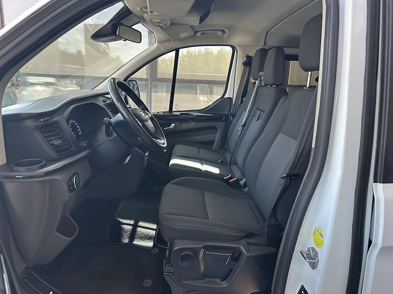 Ford Tourneo Custom Trend 320 L2 2.0 EB 130k  - fotka 9 z 28