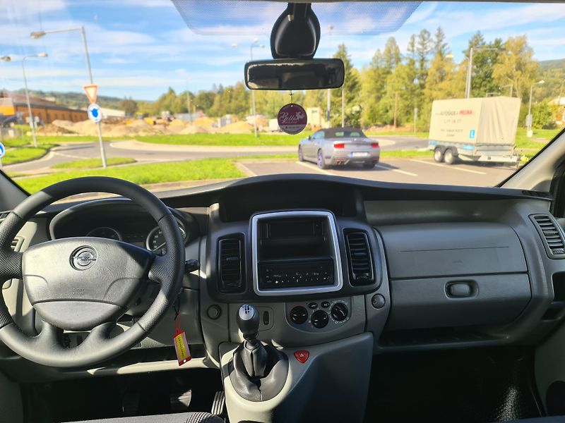 Opel Vivaro (2012) LONG 2.0 CDTi KLIMA 9-MÍST SER - fotka 20 z 42