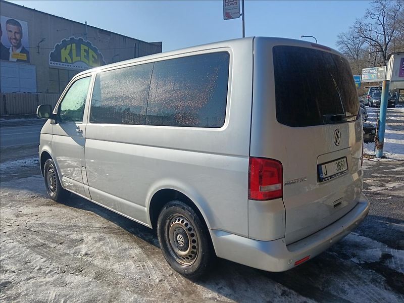 Volkswagen Multivan 2,0 TDi - fotka 10 z 25