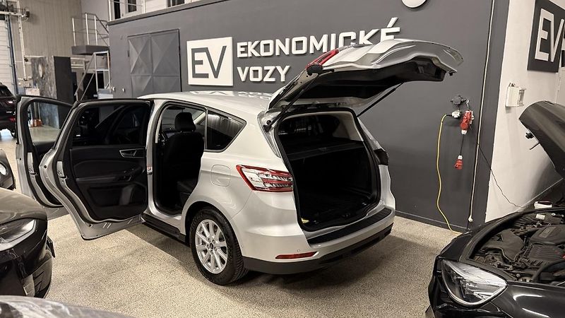Ford S-MAX (2023) 2.5 HEV,HYBRID,REZERVOVÁNO - fotka 8 z 36