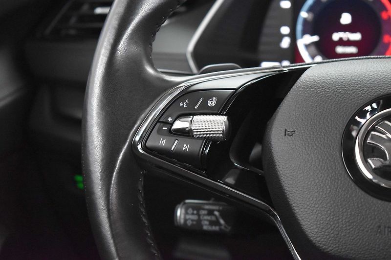 Škoda Octavia 2.0TDI 110kW REZERVACE - fotka 16 z 39